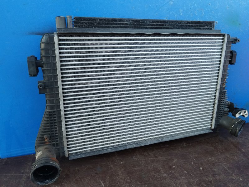 Кассета радиаторов volkswagen touran 1