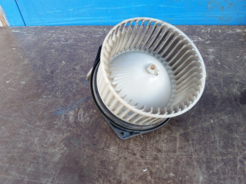 Моторчик отопителя mitsubishi outlander CU