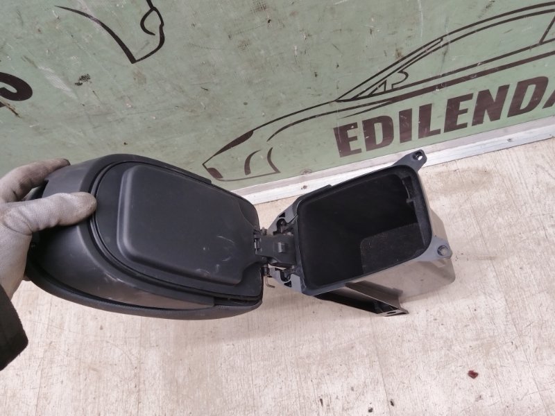 Подлокотник primera 2001-2008 P12