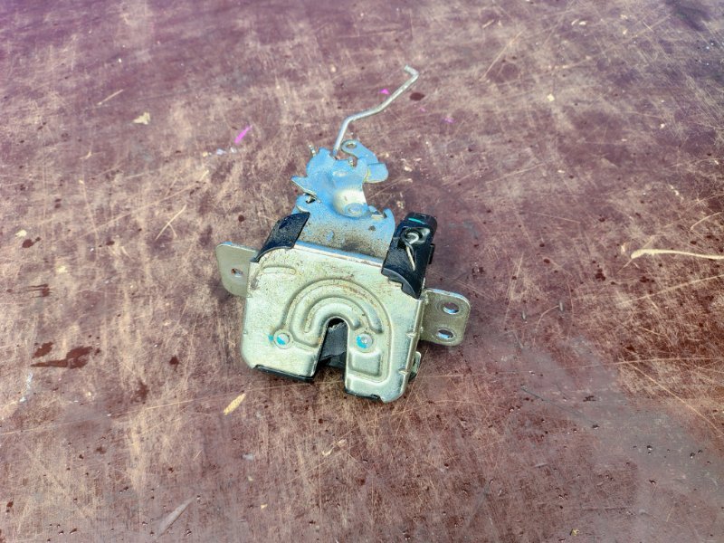 Замок багажника colt 2003-2012 Z3