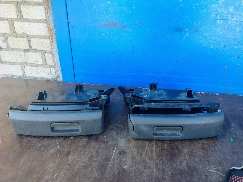 Ящик под сиденье Volkswagen Golf Plus 2012 5 CBZB 5M0882602E контрактная