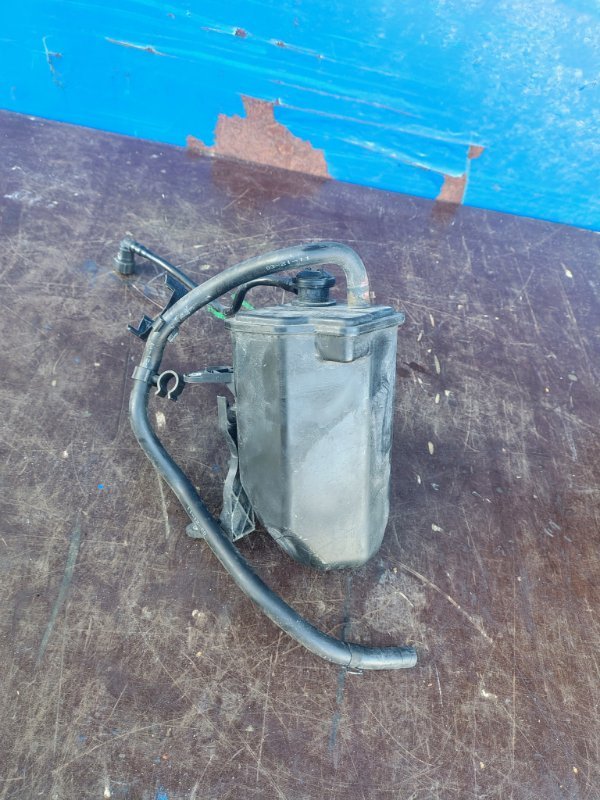 Абсорбер (фильтр угольный) Volkswagen Golf 6 1.6