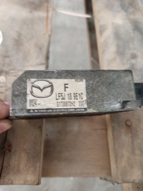 Запчасть блок управления акпп Mazda 3 2010 BL LF17 LF5J189E1C контрактная Блок управления АКПП Mazda 3 2010 BL LF17 LF5J189E1C контрактная