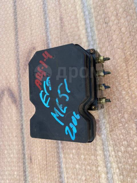 Блок ABS Nissan Elgrand E51 TD8401 Б/У