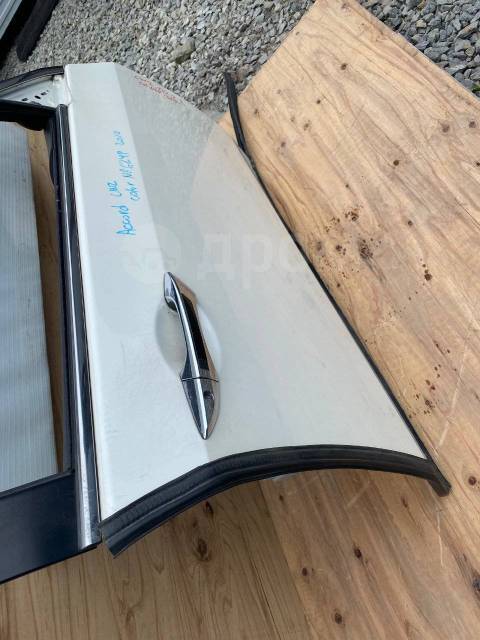 Дверь передняя правая Accord 2010 CW2