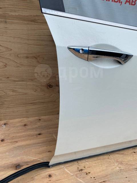 Дверь передняя правая Accord 2010 CW2