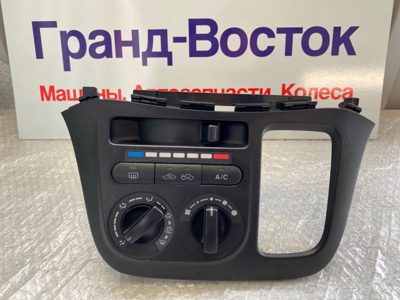 Блок управления климат-контролем Suzuki Solio MA15S контрактная