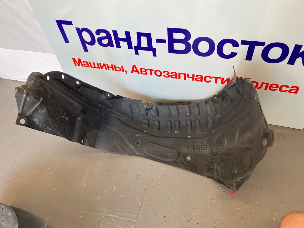 Подкрылок передний правый RX-8 SE3P Подкрылок передний правый RX-8 SE3P