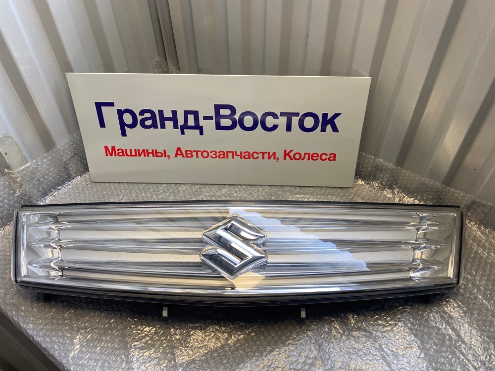 Решетка радиатора Suzuki Solio MA15S 72110-54M0 контрактная