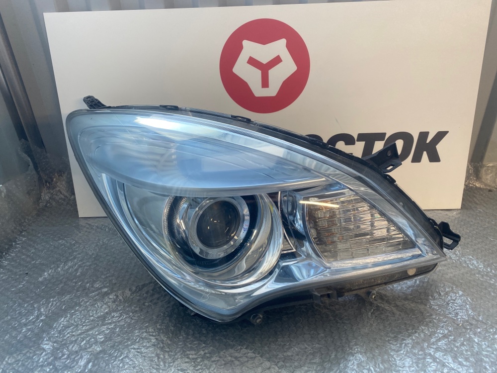 Фара правая Suzuki Solio 2011 MA15S 35100-54M контрактная