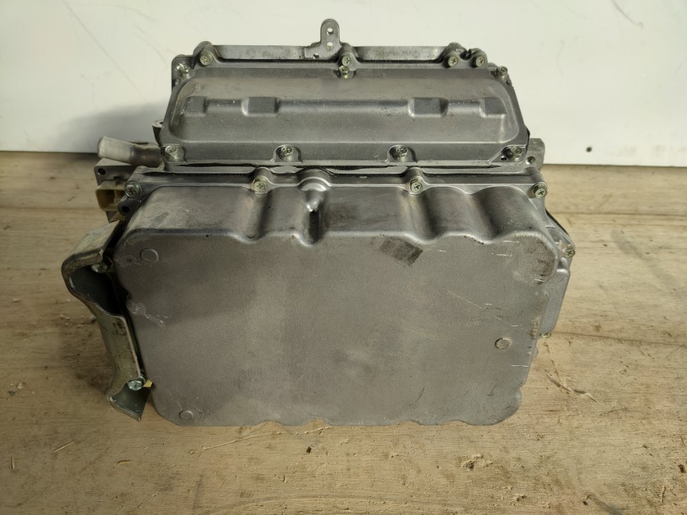 Инвертор LS600H 2008 UVF45 2UR-FSE