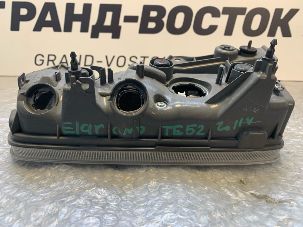 Стоп-сигнал левый Elgrand 2011 TE52 VQ25 Стоп-сигнал левый Elgrand 2011 TE52 VQ25