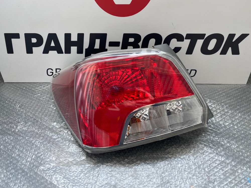 Стоп-сигнал левый Subaru Impreza 2015 GJ7 92405 Б/У