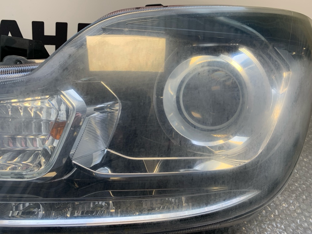 Фара левая Suzuki Solio ma15s