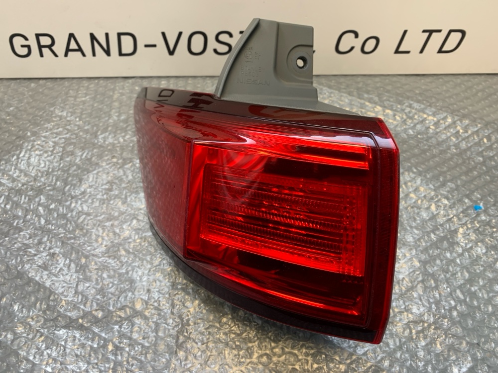 Стоп-сигнал левый Nissan Elgrand TE52 8503 контрактная