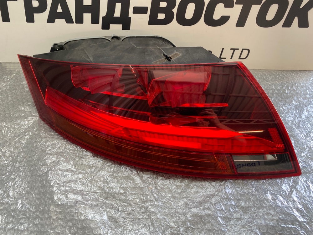 Стоп-сигнал левый TT 2007 8J3