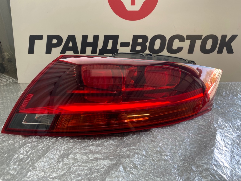 Стоп-сигнал правый AUDI TT 2007 8J3 8J0945096C Б/У