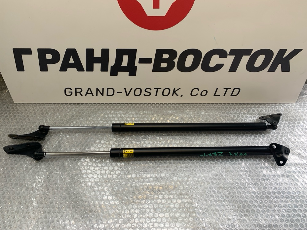 Амортизатор двери багажника Toyota Voxy ZRR70 контрактная