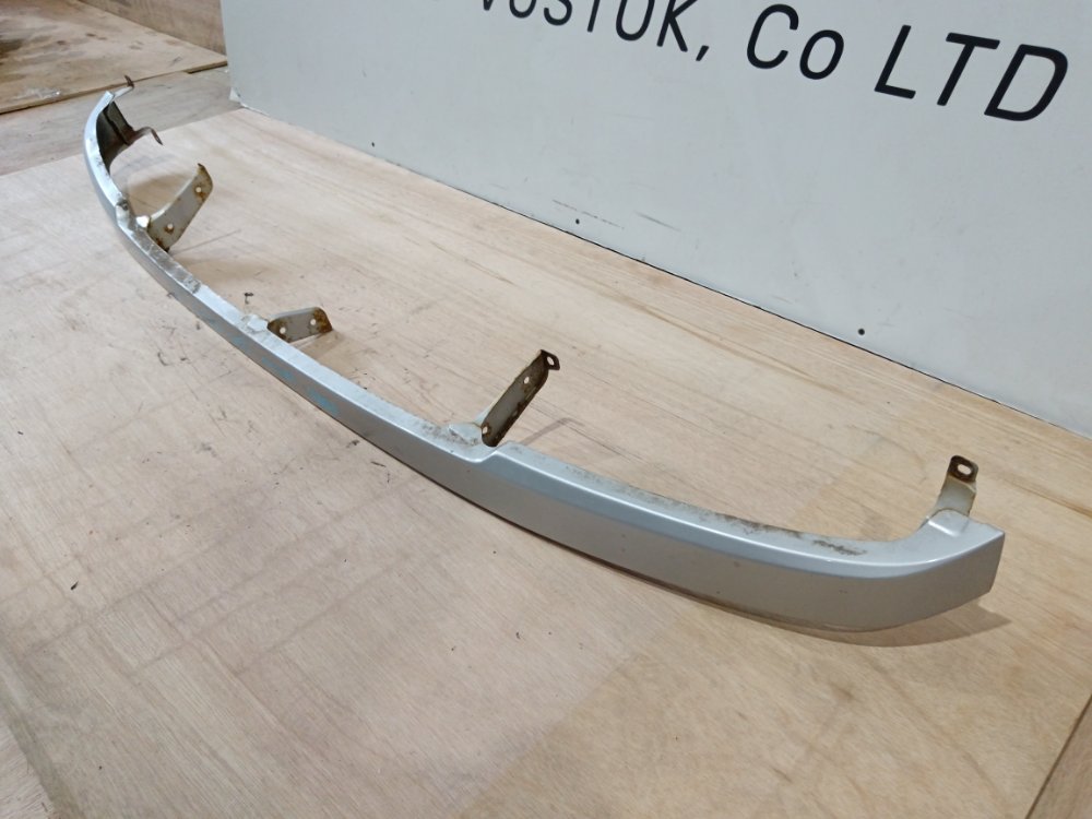 Планка под фару Mazda Bongo Friendee SGL5