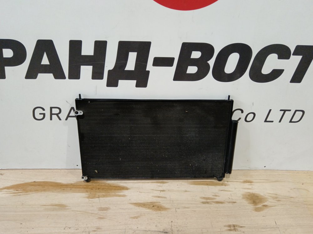 Радиатор кондиционера Honda Legend KB1 J35A Б/У