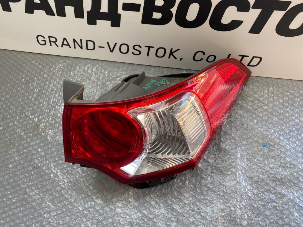 Стоп-сигнал правый Accord 2008 CU2
