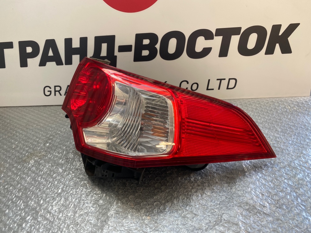 Стоп-сигнал правый Accord 2008 CU2
