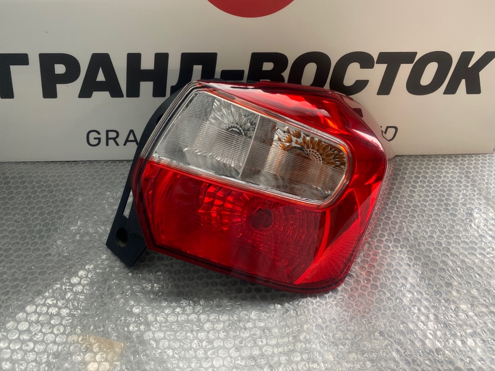 Стоп-сигнал правый Subaru Impreza 2012 GP7 924-02 Б/У