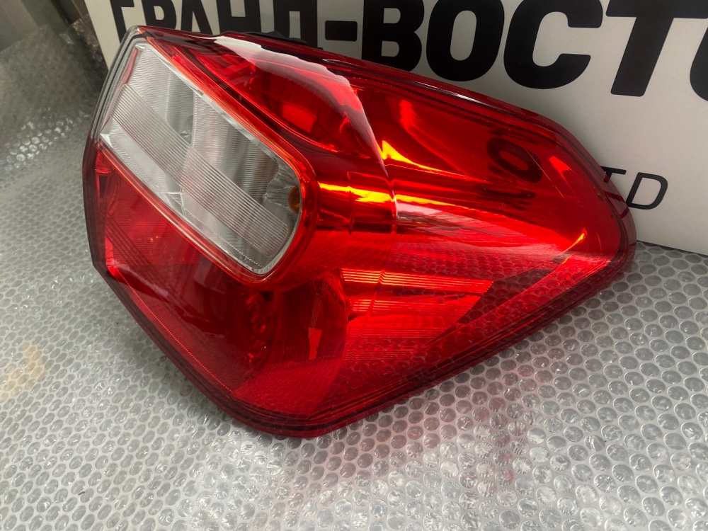 Стоп-сигнал правый Subaru Impreza GP7