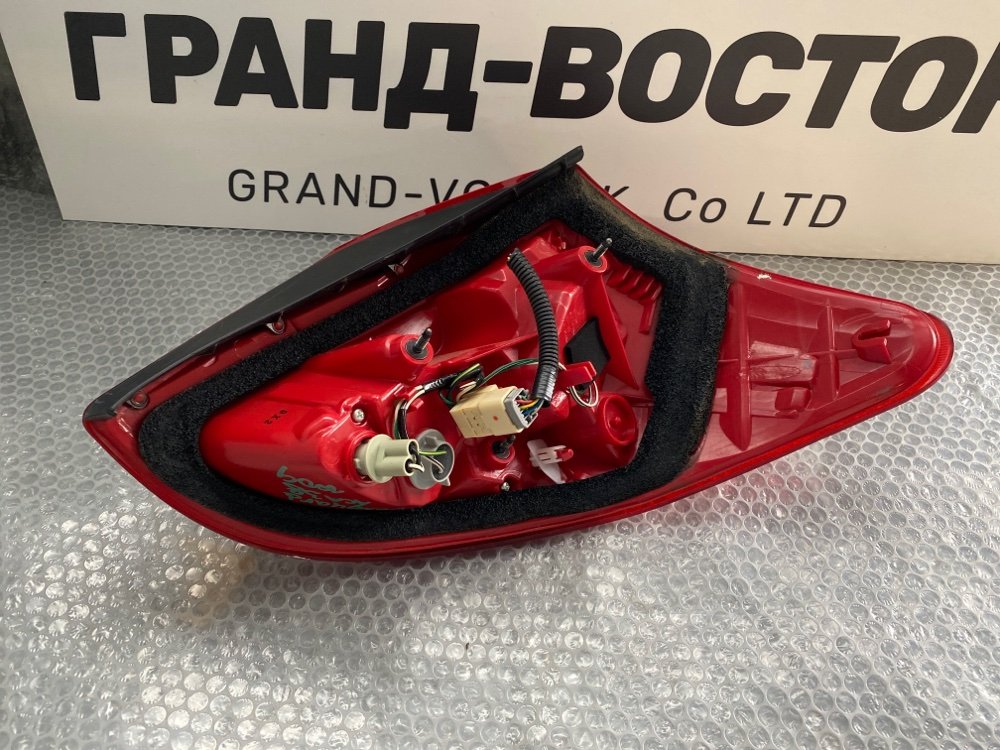 Стоп-сигнал левый Vanguard 2009 ACA38