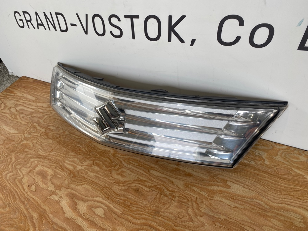 Решетка радиатора Suzuki Solio MA15S
