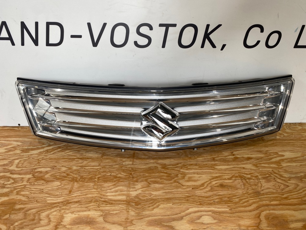Решетка радиатора Suzuki Solio 2011 MA15S 72110-54M Б/У