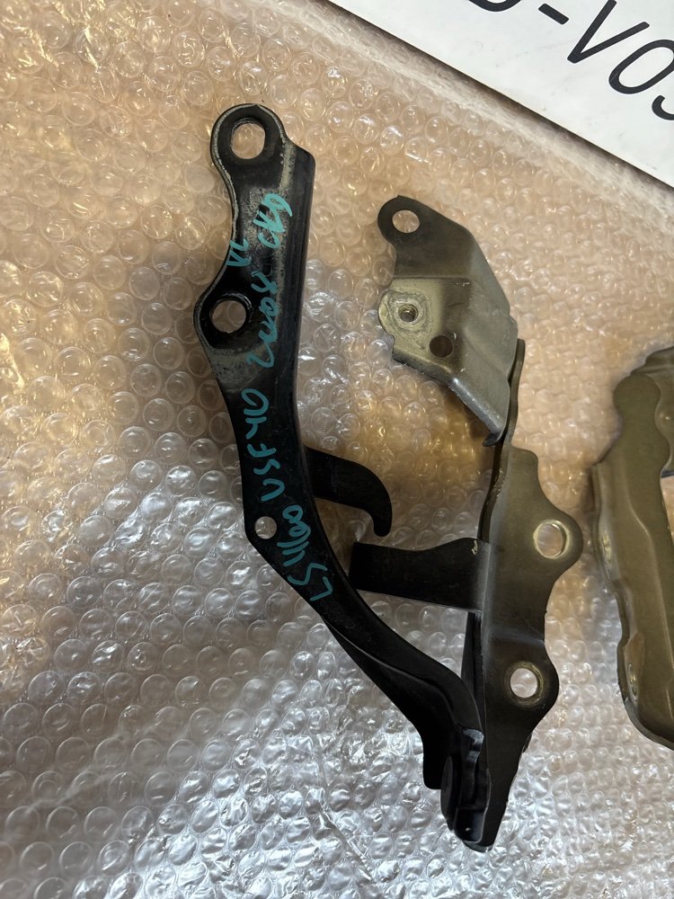 Петля капота Lexus LS460 USF40 1UR-FSE