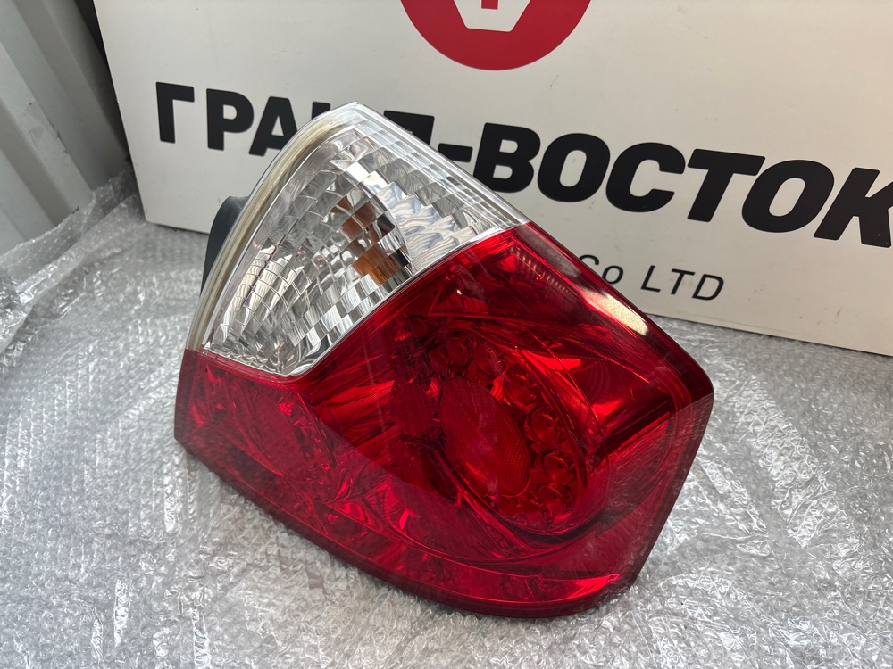Стоп-сигнал Nissan Fuga PY50 Стоп-сигнал Nissan Fuga PY50