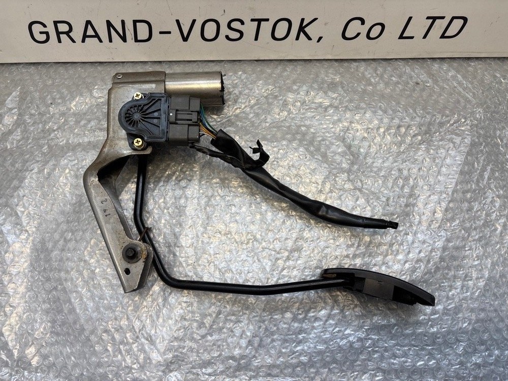 Педаль газа Mitsubishi Pajero 2003 V65W 6G74 контрактная