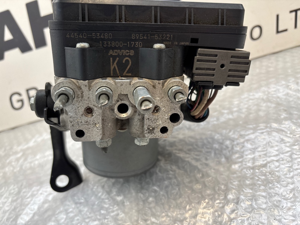 Блок ABS Lexus IS250 GSE20 4GR-FSE