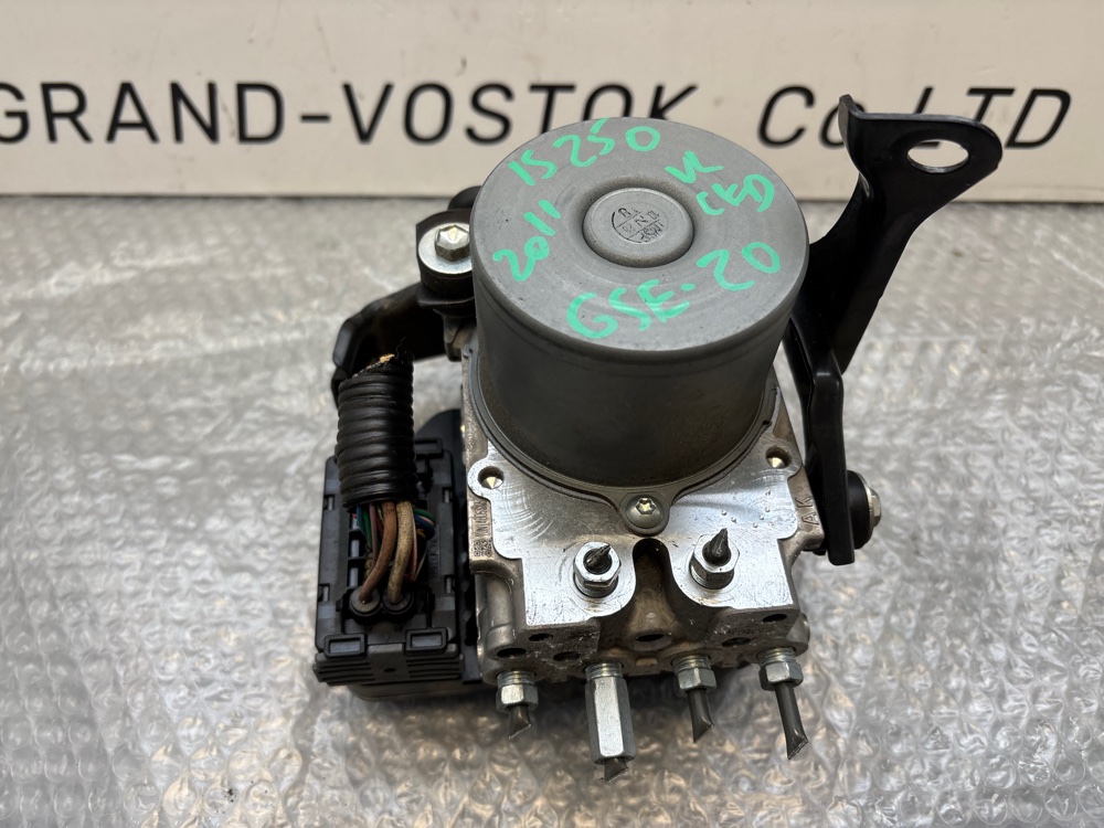 Блок ABS IS250 2011 GSE20 4GR-FSE