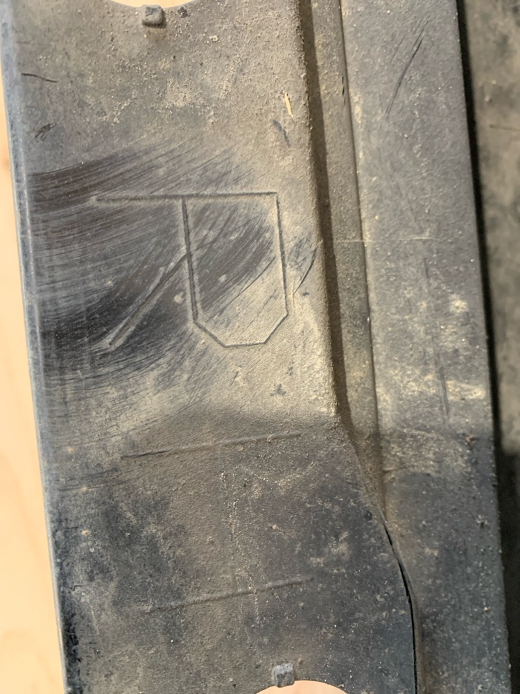 Порог кузова правый Prius 2018 ZVW50 2ZR-FXE