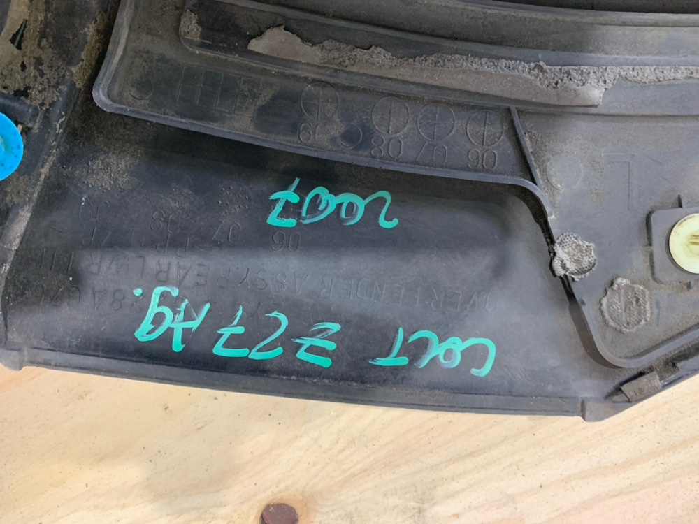 Расширитель крыла задний левый Colt 2007 Z27A