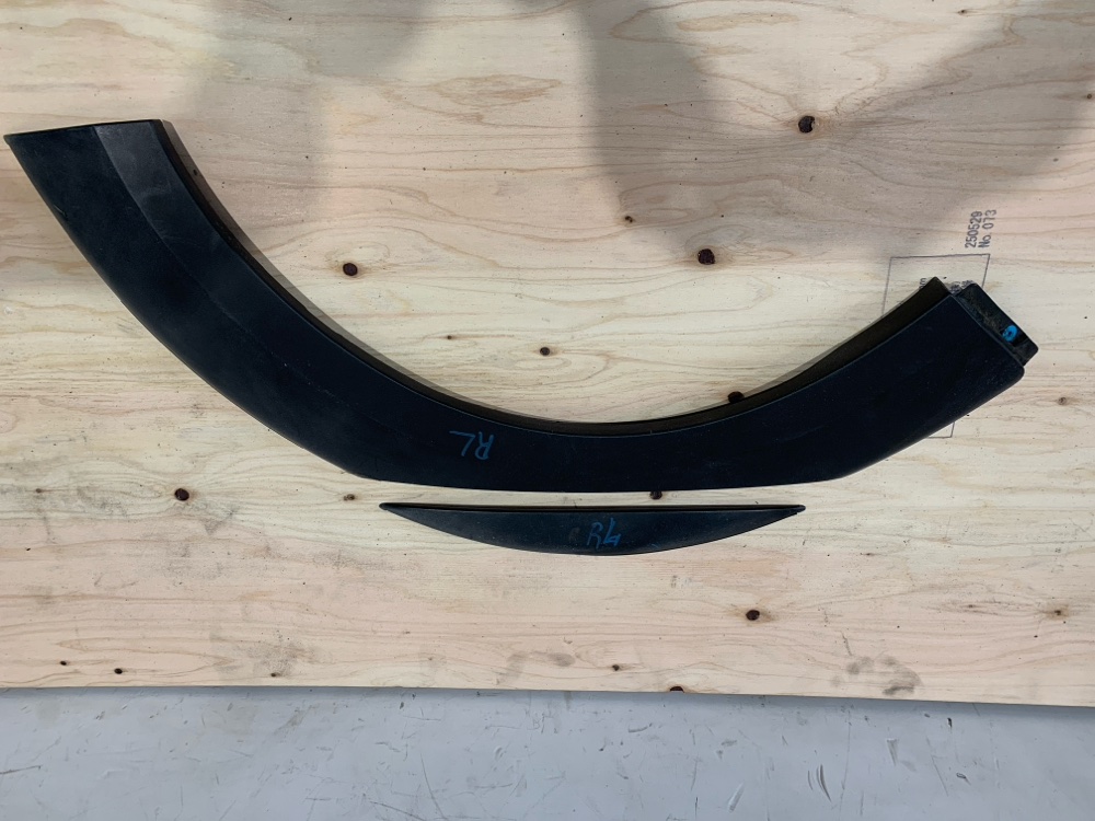 Расширитель крыла задний левый Colt 2007 Z27A