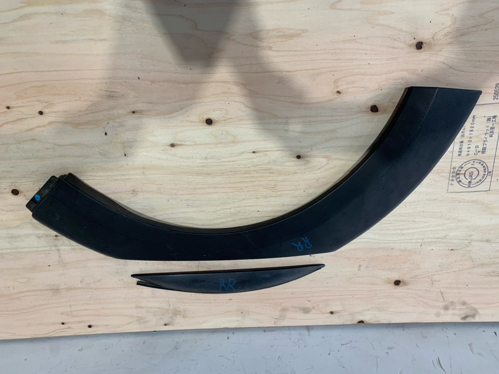 Расширитель крыла задний правый Mitsubishi Colt Z27A