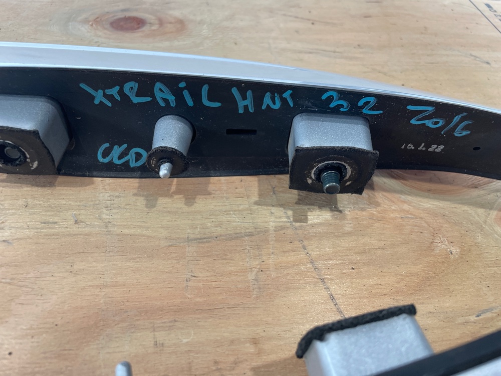 Рейлинг X-Trail 2015 HNT32 MR20DD Рейлинг X-Trail 2015 HNT32 MR20DD