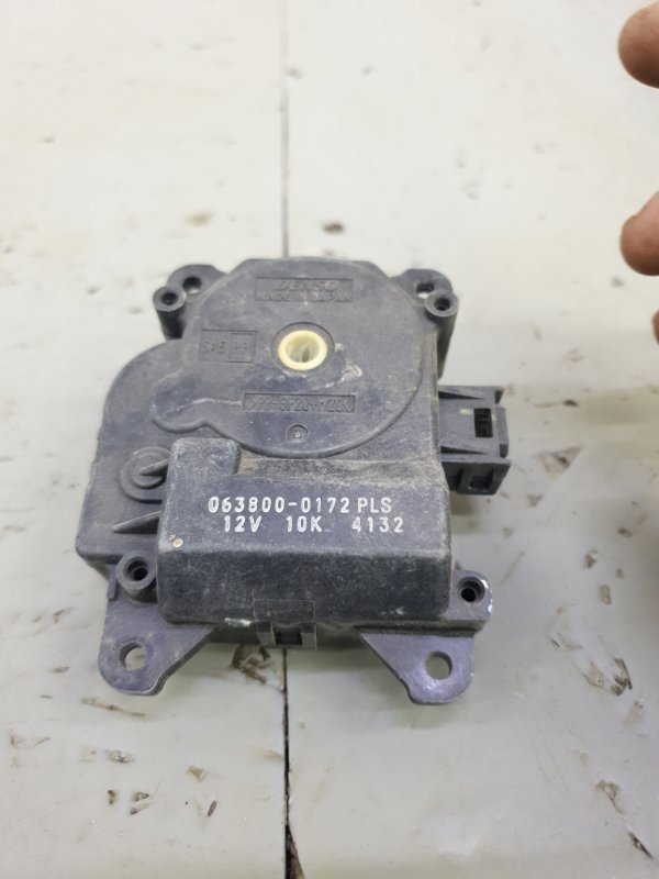 Заслонка печки Lexus IS 2008 2 2.5 0638000172 контрактная