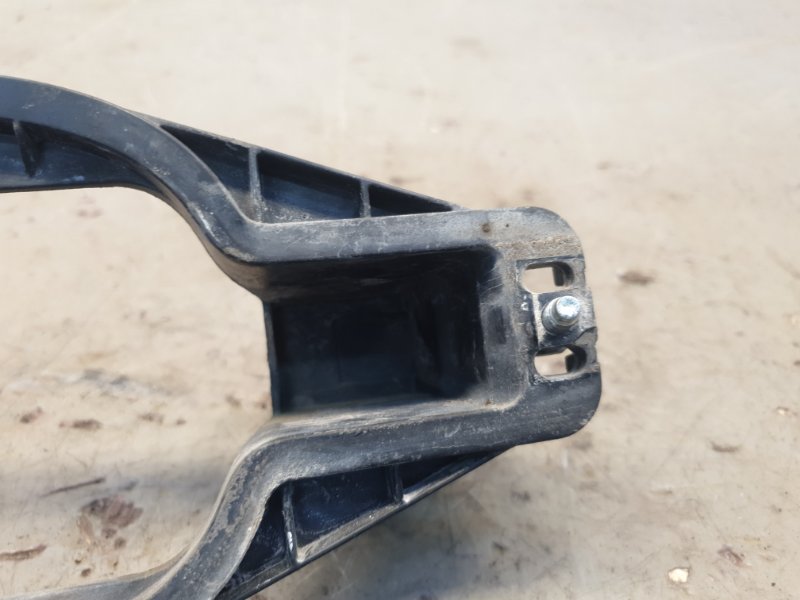 Ручка двери ответная часть задняя левая Range Rover Vogue 2012 L322 5.0 Ручка двери ответная часть задняя левая Range Rover Vogue 2012 L322 5.0