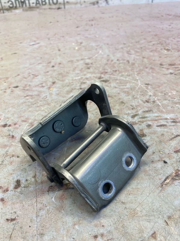 Петля крышки багажника правая Citroen Grand C4 Picasso 2009 1 1.6D Б/У