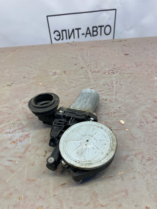 Моторчик стеклоподъемника задний левый Camry 2007 V40 3.5