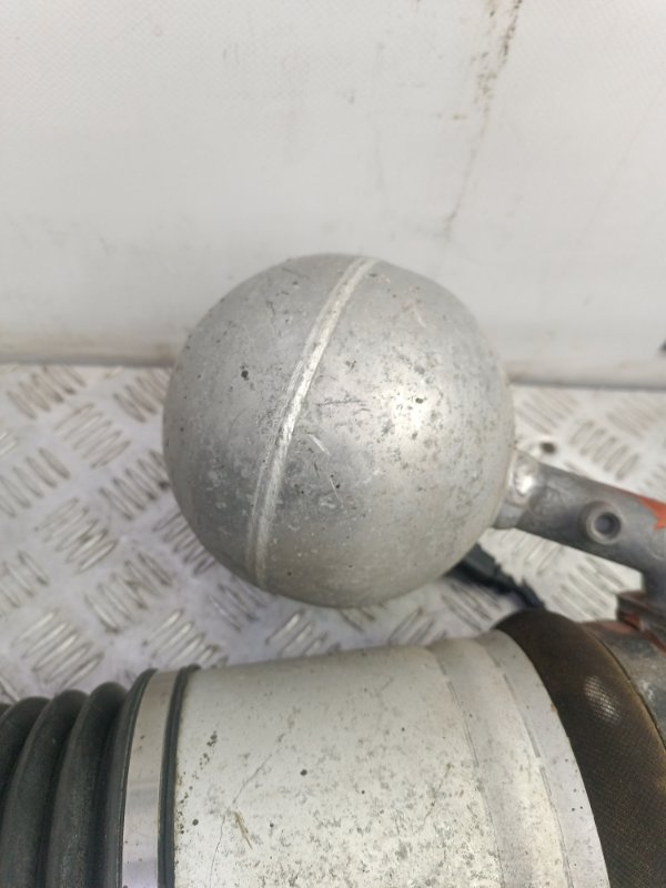 Стойка амортизатора пневмо задняя правая Phaeton 2002 3.2