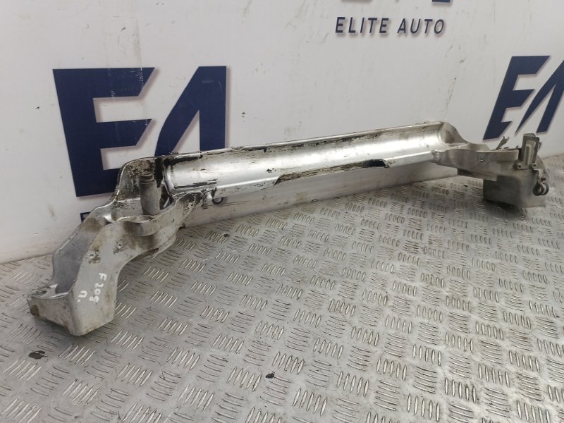 Кронштейн двигателя Phaeton 2002 3.2