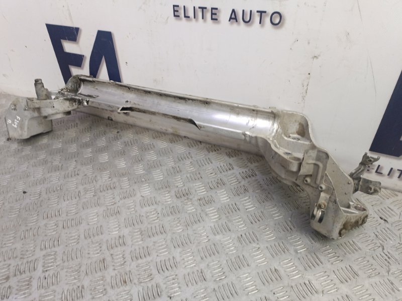 Кронштейн двигателя VW Phaeton 3.2