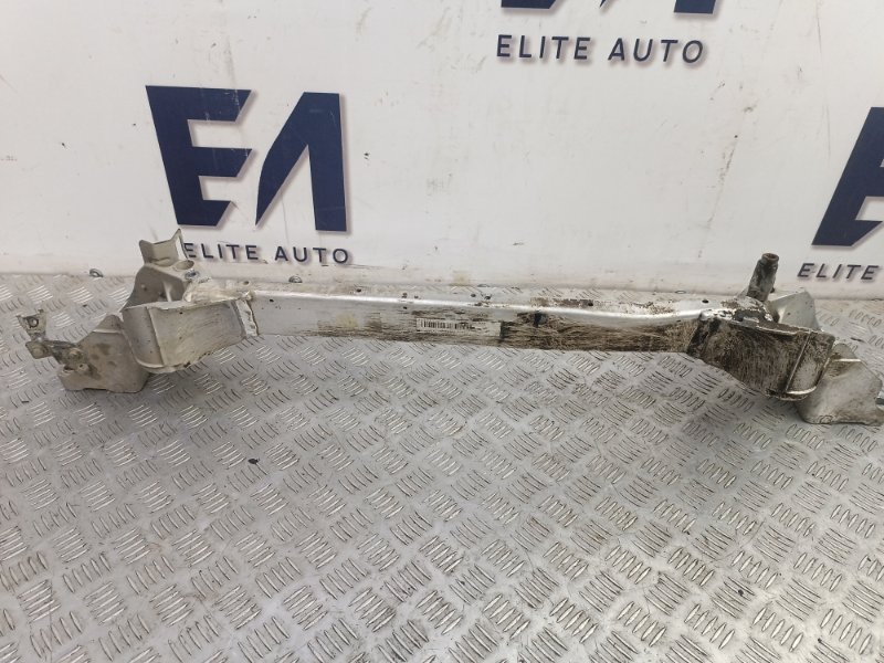 Кронштейн двигателя Phaeton 2002 3.2