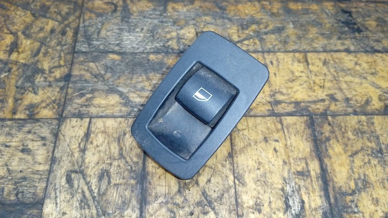 Кнопка стеклоподъемника BMW 3 2005-2011 E90 2.0 контрактная